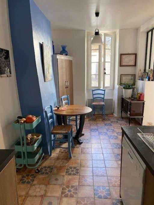 Appartement Le Nid Du Saleys - 70 M2 Centre Ville De Salies-de-Béarn Kültér fotó